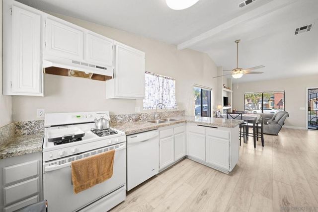 312 Blue Ridge Lane, San Jacinto, CA 92583