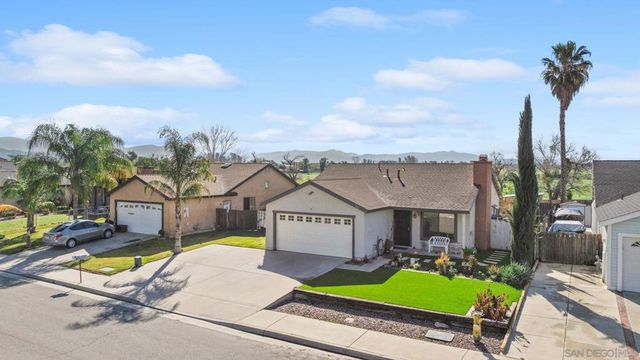 312 Blue Ridge Lane, San Jacinto, CA 92583
