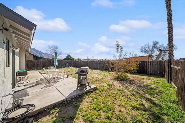 312 Blue Ridge Lane, San Jacinto, CA 92583