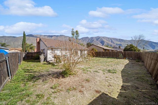 312 Blue Ridge Lane, San Jacinto, CA 92583