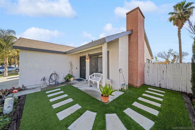 312 Blue Ridge Lane, San Jacinto, CA 92583