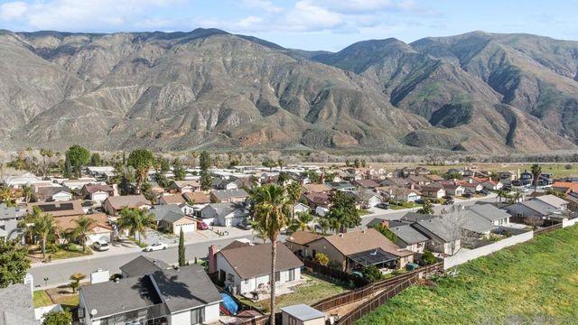 312 Blue Ridge Lane, San Jacinto, CA 92583