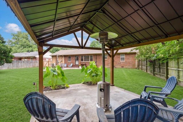 1127 PERKINS TER, Memphis, TN 38117