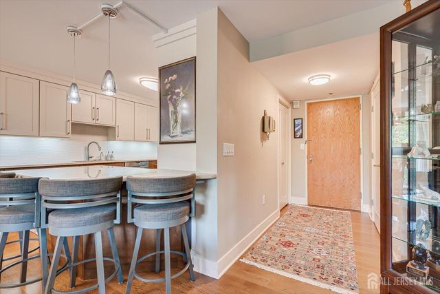 30 S Adelaide Avenue 2M, Highland Park, NJ 08904