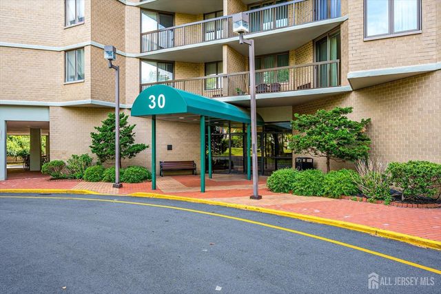 30 S Adelaide Avenue 2M, Highland Park, NJ 08904