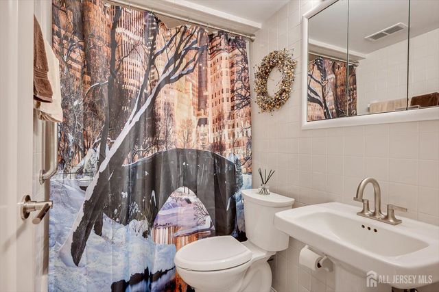 30 S Adelaide Avenue 2M, Highland Park, NJ 08904