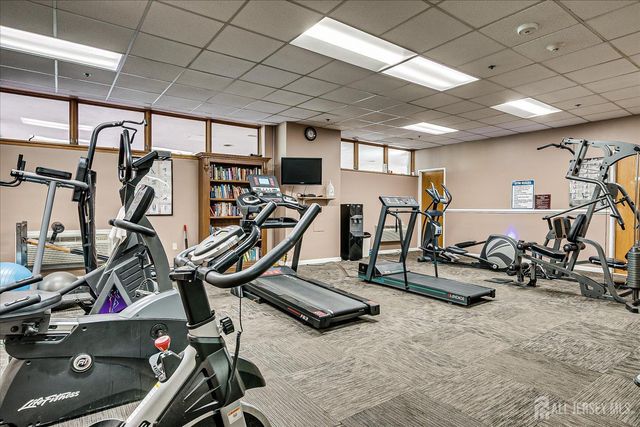30 S Adelaide Avenue 2M, Highland Park, NJ 08904