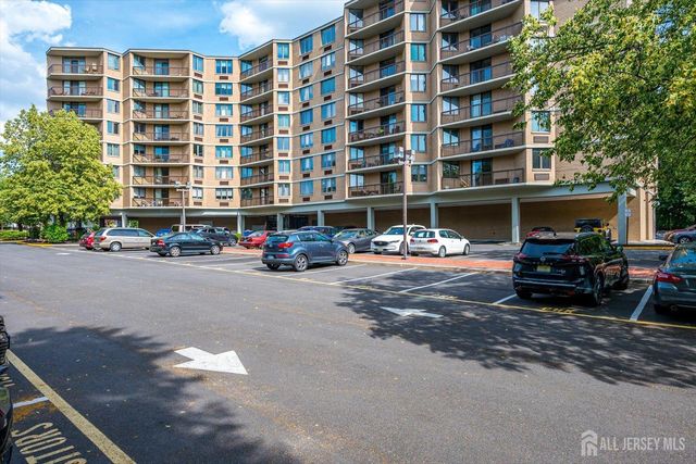 30 S Adelaide Avenue 2M, Highland Park, NJ 08904