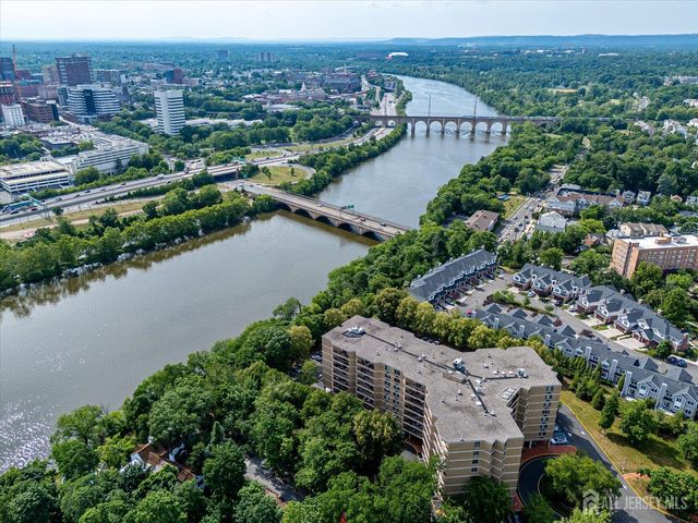 30 S Adelaide Avenue 2M, Highland Park, NJ 08904