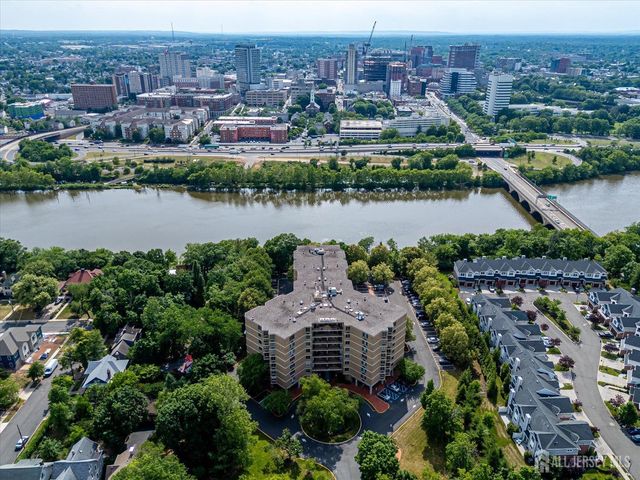 30 S Adelaide Avenue 2M, Highland Park, NJ 08904