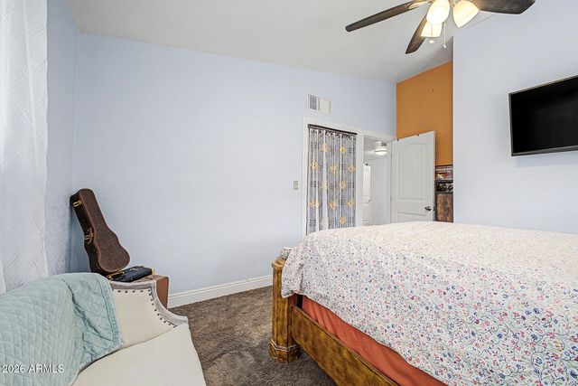 930 E DESERT Avenue, Apache Junction, AZ 85119