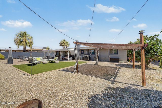 930 E DESERT Avenue, Apache Junction, AZ 85119