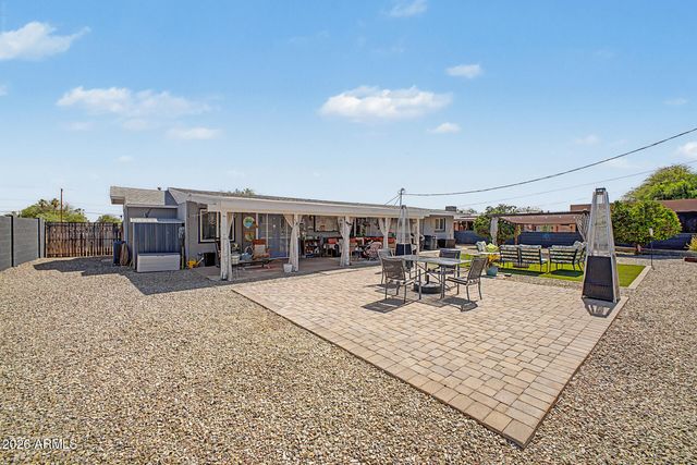 930 E DESERT Avenue, Apache Junction, AZ 85119