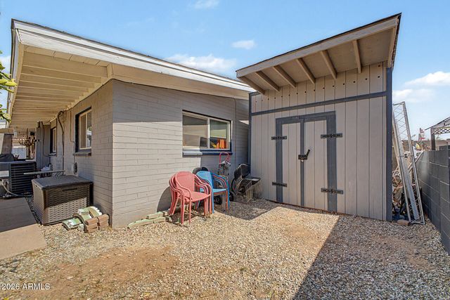 930 E DESERT Avenue, Apache Junction, AZ 85119