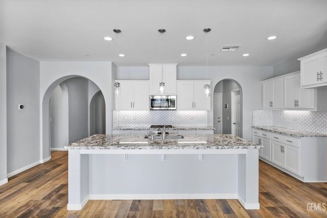 15309 Northampton Avenue, Bakersfield, CA 93314