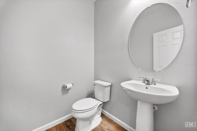 15309 Northampton Avenue, Bakersfield, CA 93314