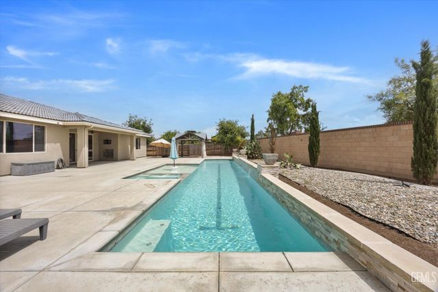 15309 Northampton Avenue, Bakersfield, CA 93314