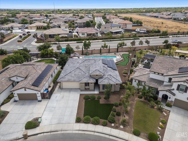 15309 Northampton Avenue, Bakersfield, CA 93314