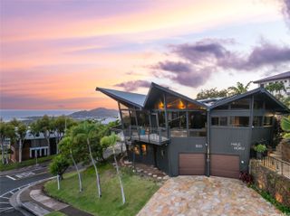 1826 Laukahi Street, Honolulu, HI 96821