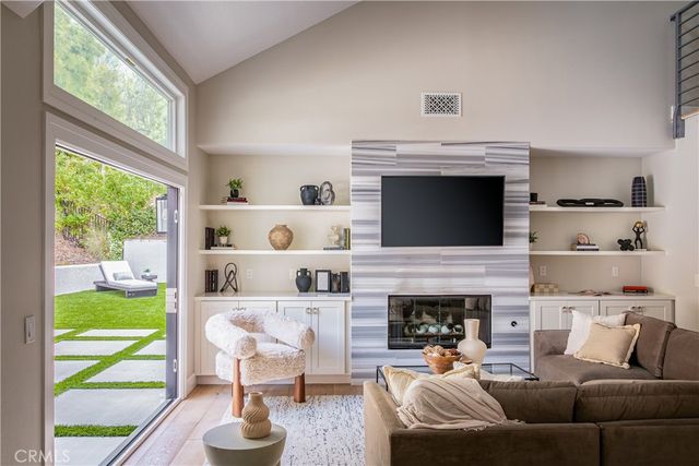 5729 Stone Mountain, Westlake Village, CA 91362