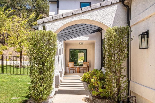 5729 Stone Mountain, Westlake Village, CA 91362