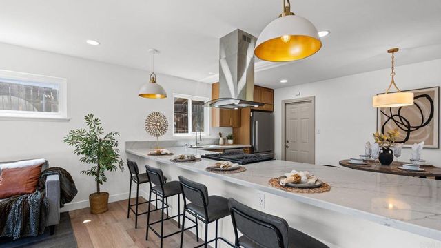 8405 Lake Ben Avenue, San Diego, CA 92119