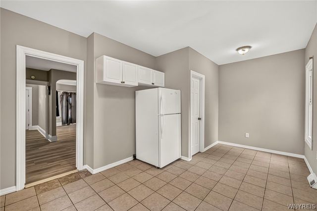 1881 Willow Avenue, Niagara Falls, NY 14305