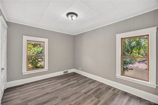 1881 Willow Avenue, Niagara Falls, NY 14305
