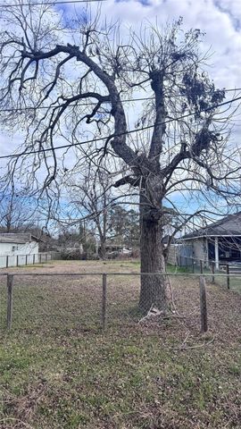 6414 Haight Street, Houston, TX 77028