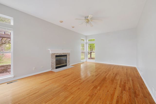 1451 Richmond Lane, Algonquin, IL 60102
