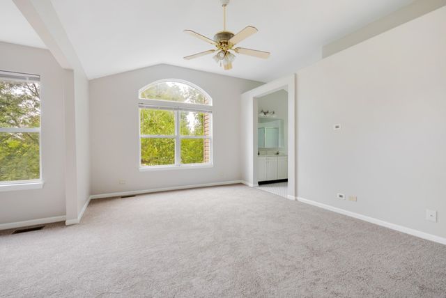 1451 Richmond Lane, Algonquin, IL 60102