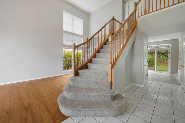 1451 Richmond Lane, Algonquin, IL 60102