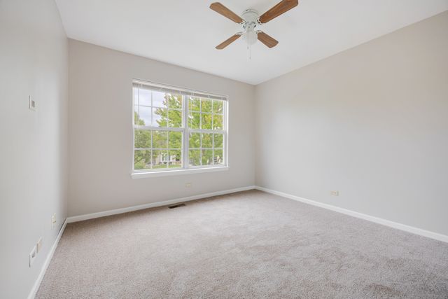 1451 Richmond Lane, Algonquin, IL 60102