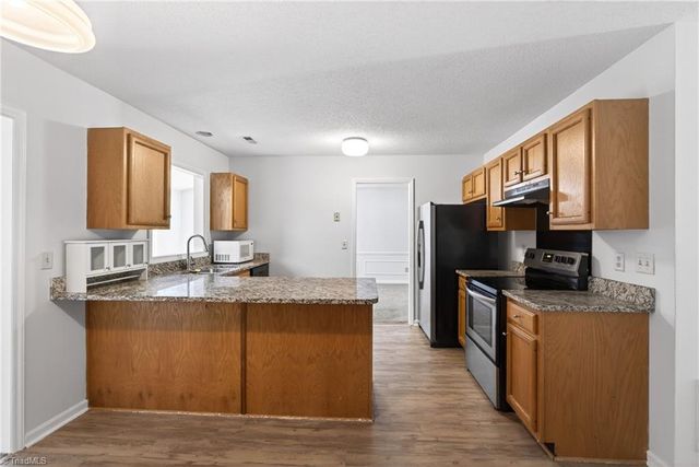 1901 Whites Mill Road, High Point, NC 27265
