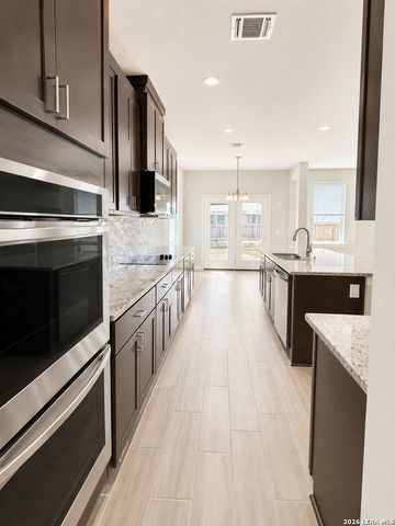160 Sambar Main, Schertz, TX 78108