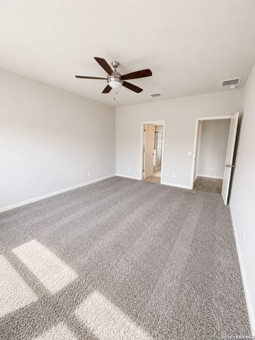 160 Sambar Main, Schertz, TX 78108