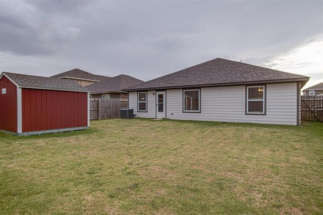 1701 Maroon Drive, El Reno, OK 73036