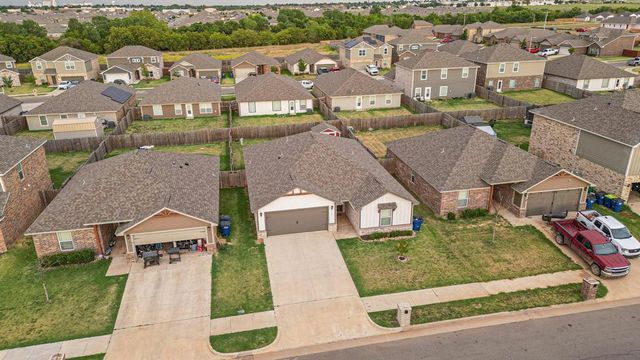 1701 Maroon Drive, El Reno, OK 73036