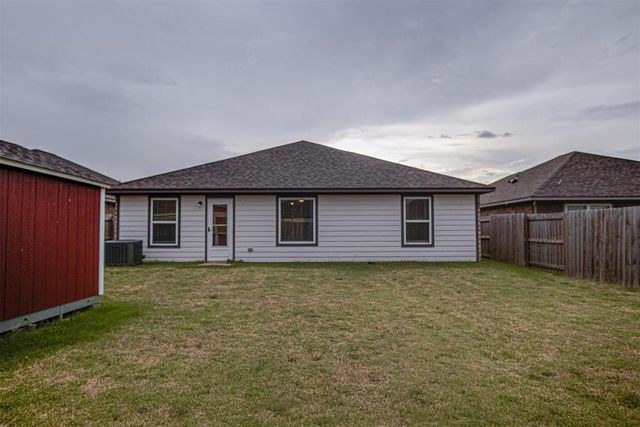 1701 Maroon Drive, El Reno, OK 73036