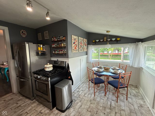 925 N West Street, Lebanon, IN 46052