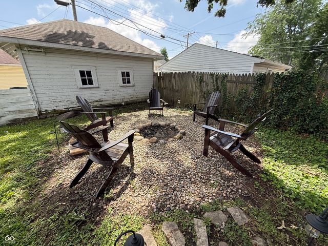 925 N West Street, Lebanon, IN 46052