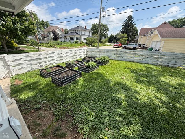 925 N West Street, Lebanon, IN 46052