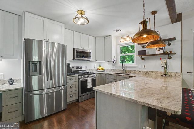 80 Camelot Way, Jasper, GA 30143