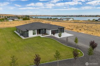6773 Road E.2 NE, Moses Lake, WA 98837