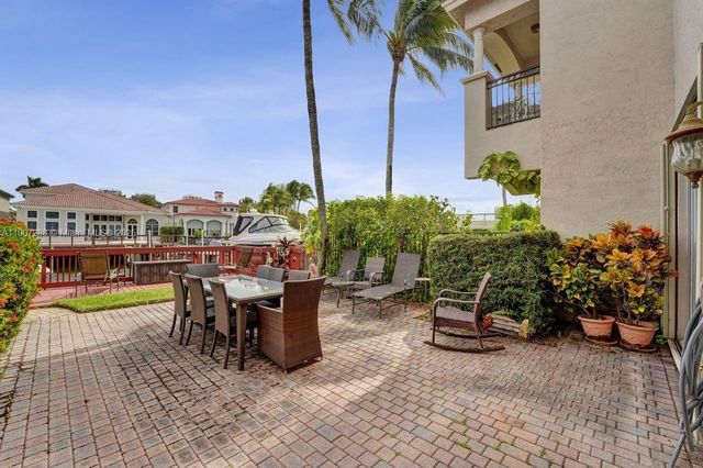 1385 Harbor Vw E, Hollywood, FL 33019