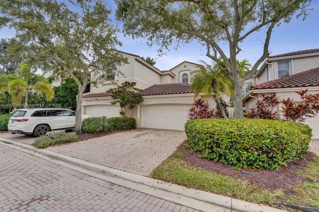 1385 Harbor Vw E, Hollywood, FL 33019