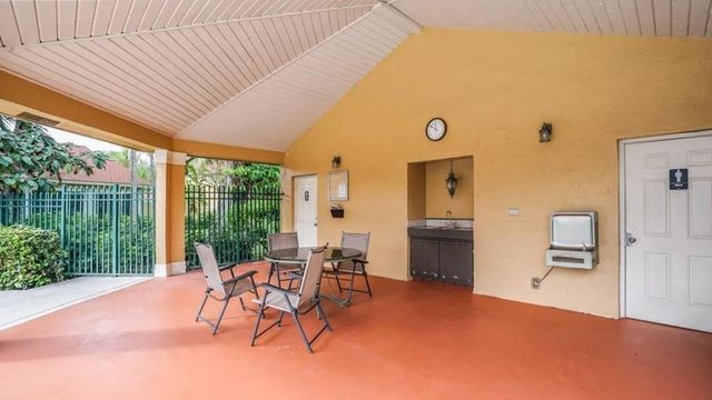 4106 Carriage Drive 5C, Pompano Beach, FL 33069