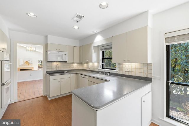 5205 STRATHMORE AVE, Kensington, MD 20895