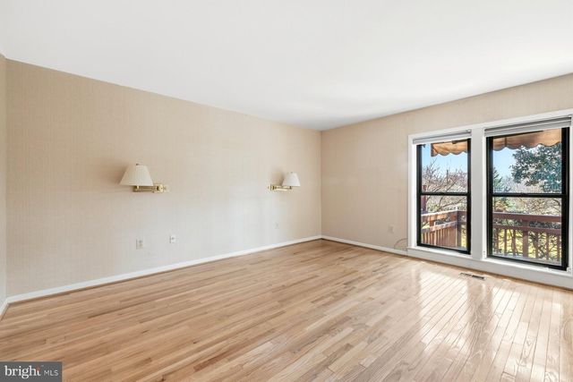 5205 STRATHMORE AVE, Kensington, MD 20895