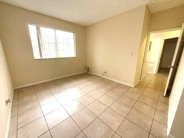 671 Cypress Lake Boulevard D21, Deerfield Beach, FL 33064